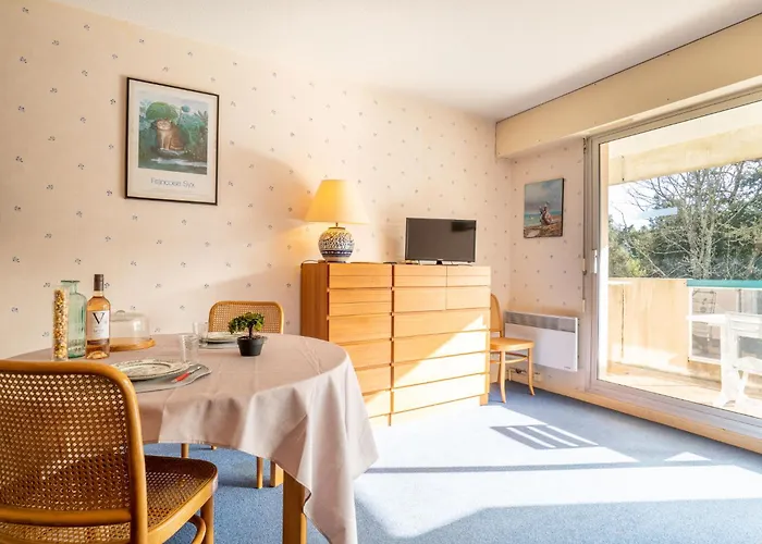 Studio Eugenie-4 By Interhome