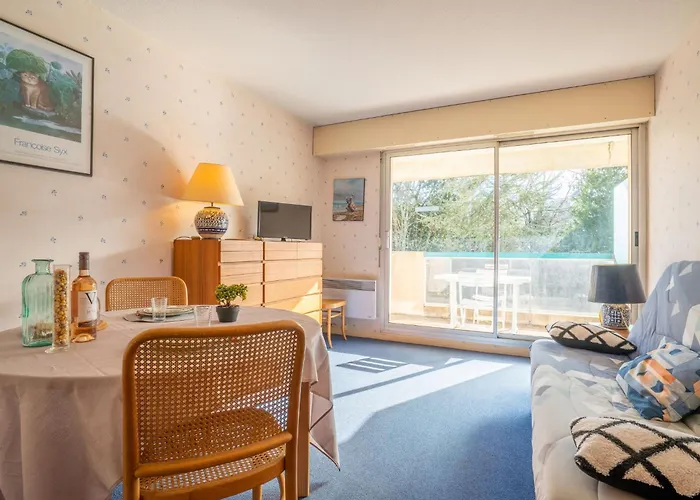 Studio Eugenie-4 By Interhome